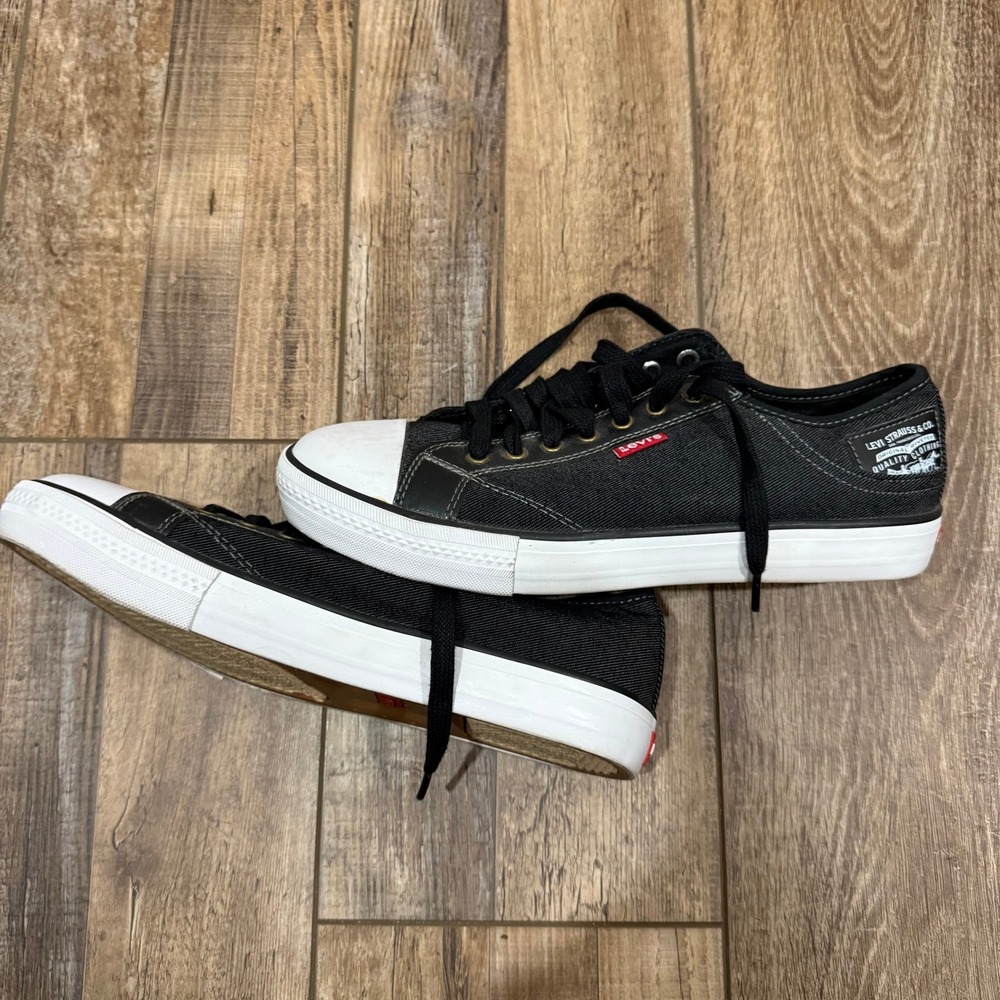 Levis Black Denim Low Top Sneakers Womens 10 Mens 8.5 - Picture 2 of 7